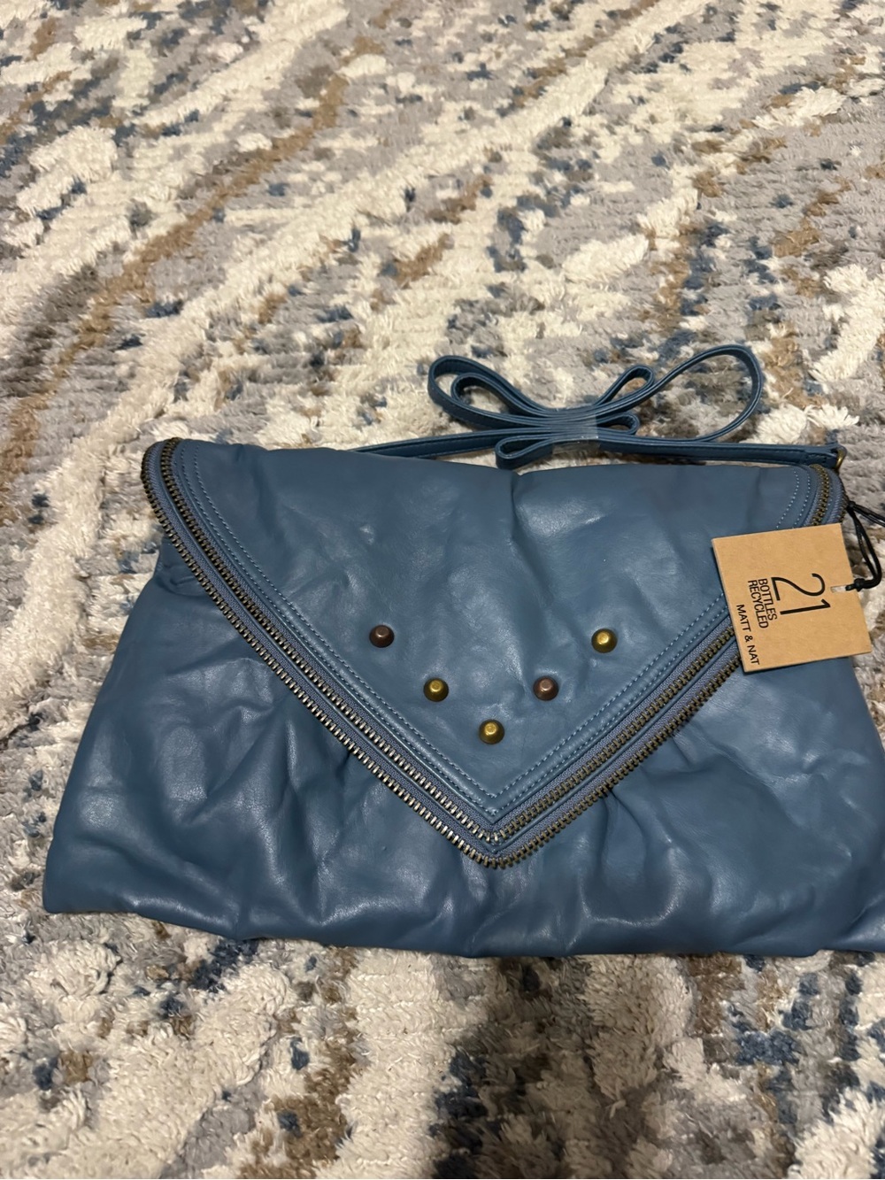 ✅🩷 $5 items for $25 Minimum. Matt & Nat Teal Blue Envelope Crossbody with Stud D - Picture 14 of 14